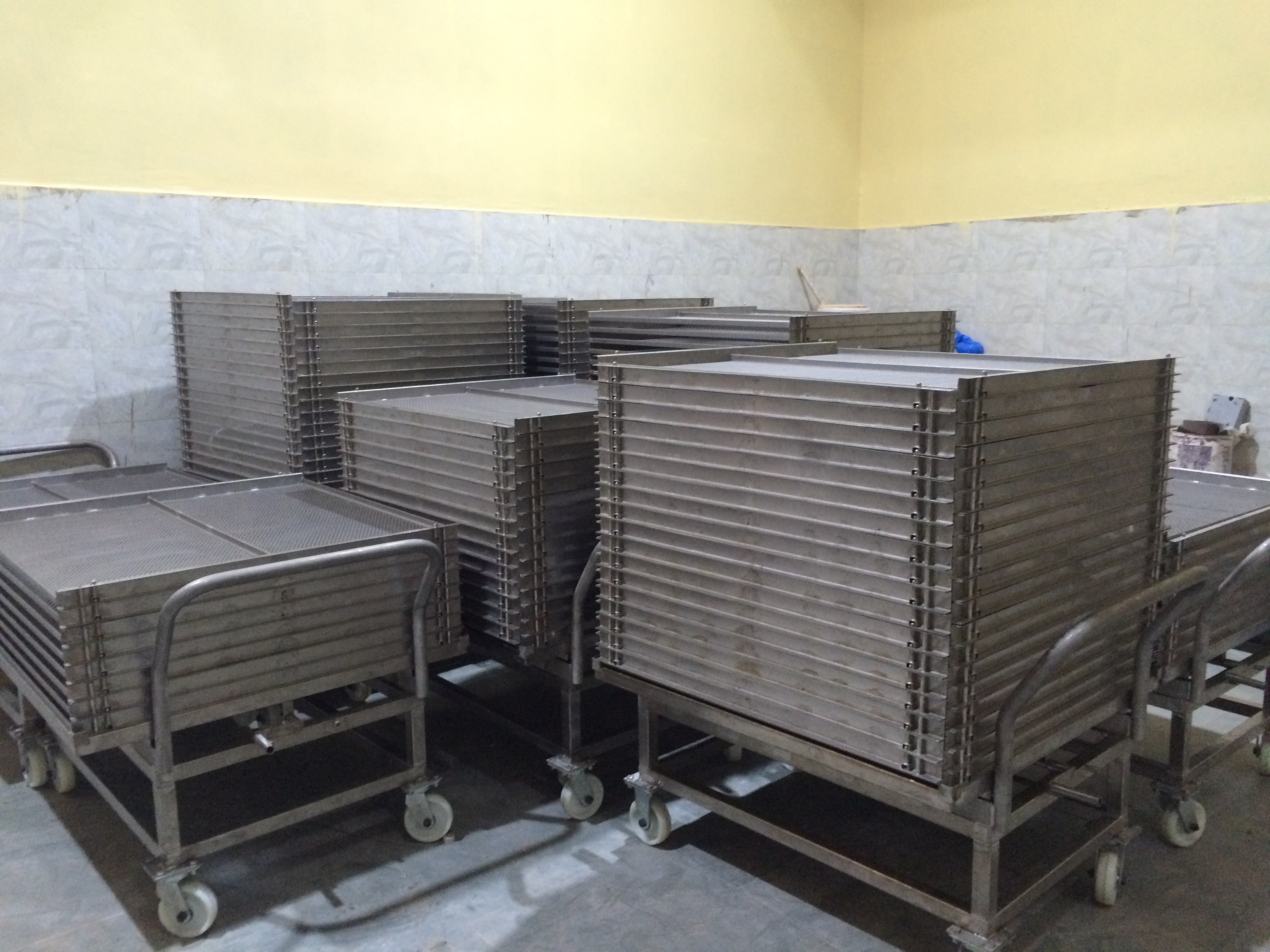 Retort Trolleys